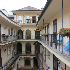 Cool 1 Bedroom Prokopska In Mala Strana Praga